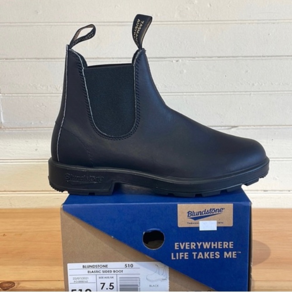 BLUNDSTONE Premium Leather Chelsea #510 Black Elastic Sided Boot